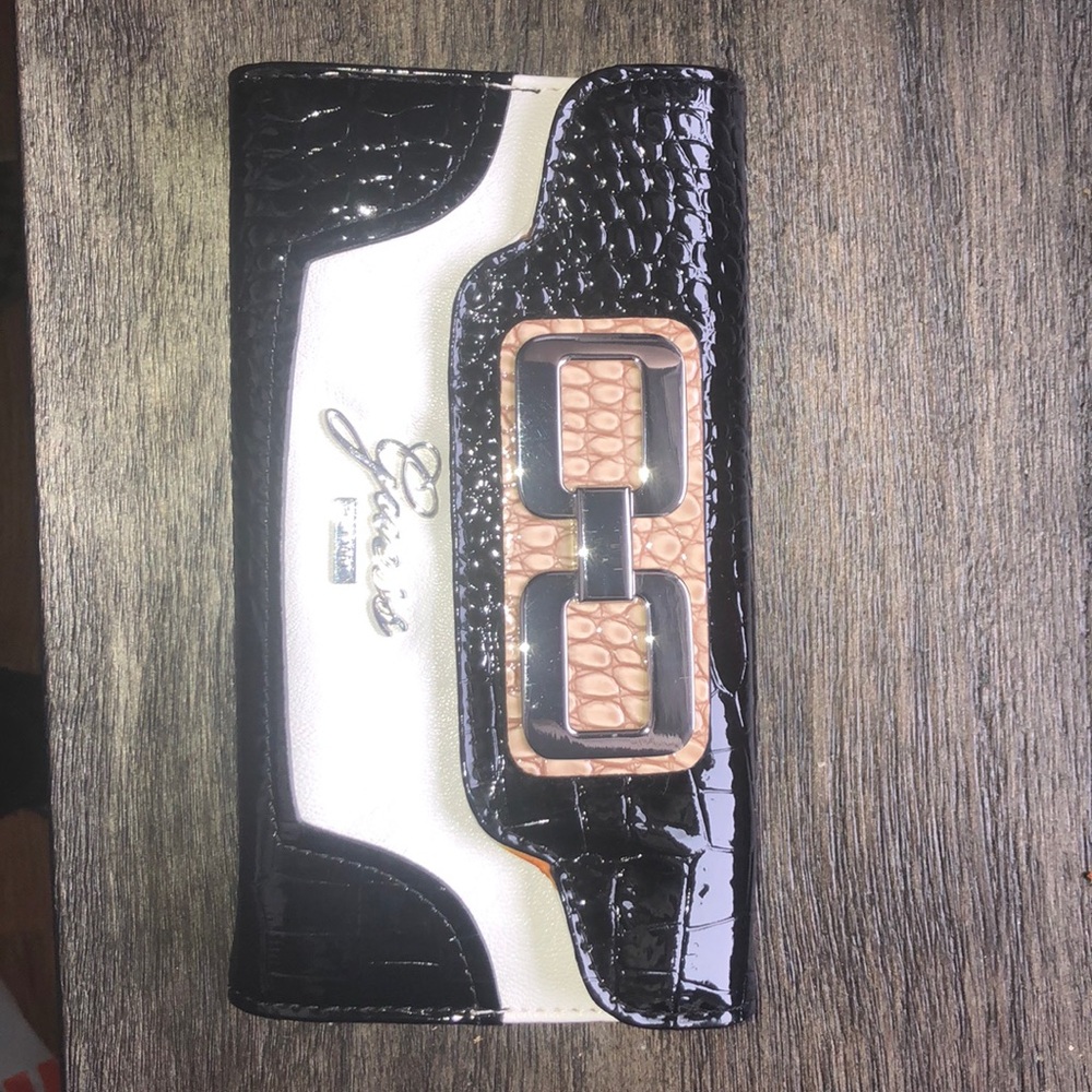 Very nice guess wallet